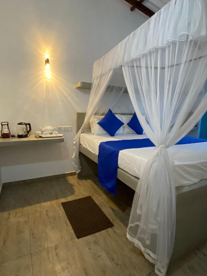 Alma Beach Hotel เวลิกามา ภายนอก รูปภาพ