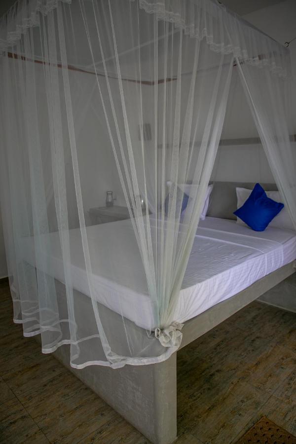 Alma Beach Hotel เวลิกามา ภายนอก รูปภาพ