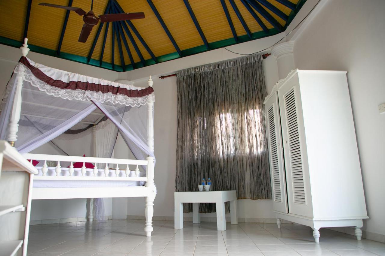 Alma Beach Hotel เวลิกามา ภายนอก รูปภาพ