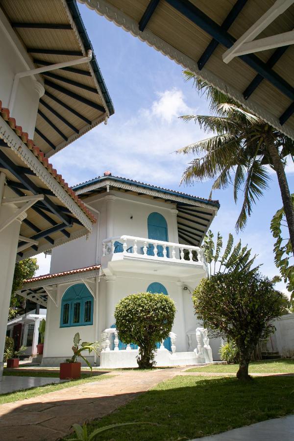 Alma Beach Hotel เวลิกามา ภายนอก รูปภาพ